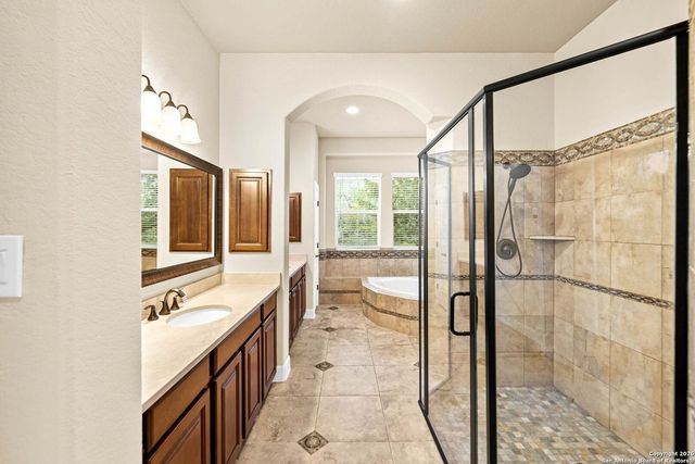 10811 Zedernholz Run, New Braunfels, TX 78132