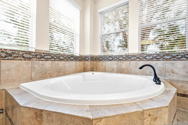 10811 Zedernholz Run, New Braunfels, TX 78132