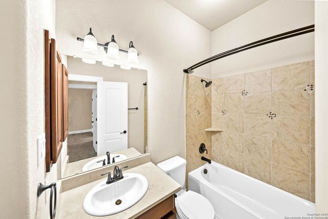 10811 Zedernholz Run, New Braunfels, TX 78132