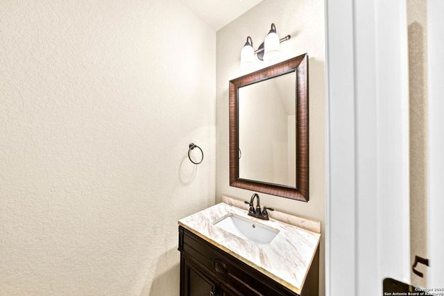 10811 Zedernholz Run, New Braunfels, TX 78132