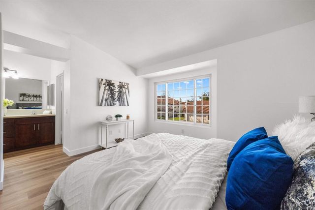 8695 Rideabout Ln, San Diego, CA 92129