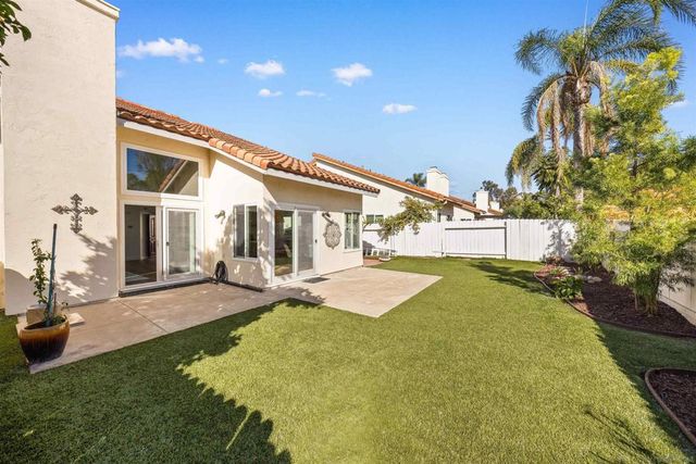 8695 Rideabout Ln, San Diego, CA 92129