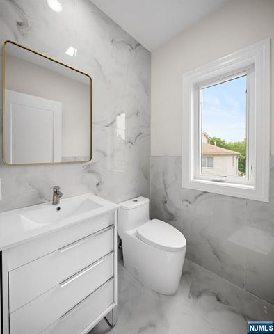 332 12th Street A, Palisades Park, NJ 07650