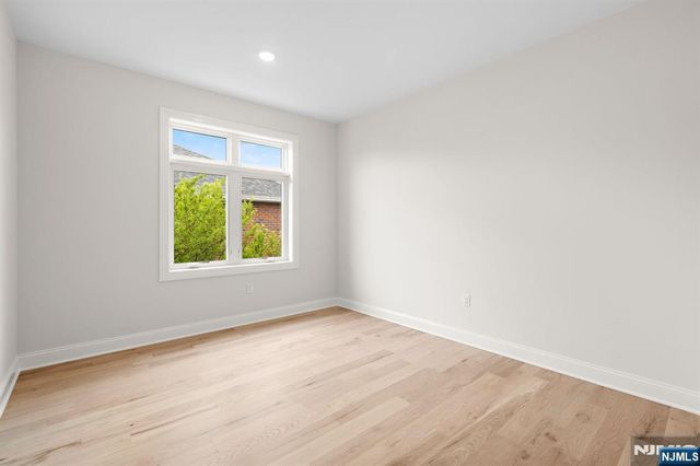 332 12th Street A, Palisades Park, NJ 07650
