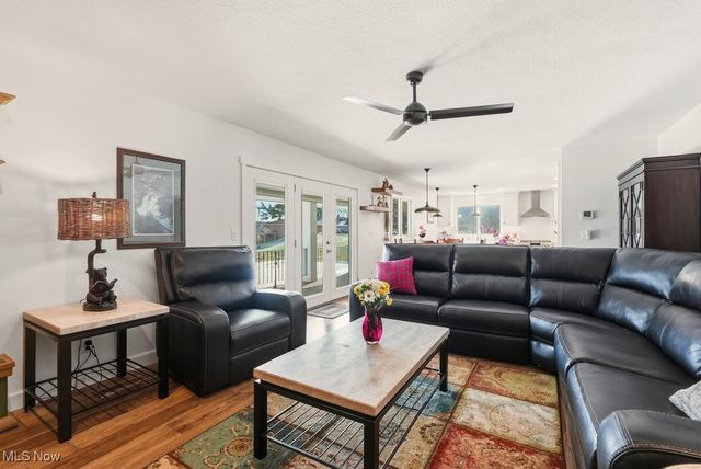 1430 Magnolia Road SW, Dellroy, OH 44620