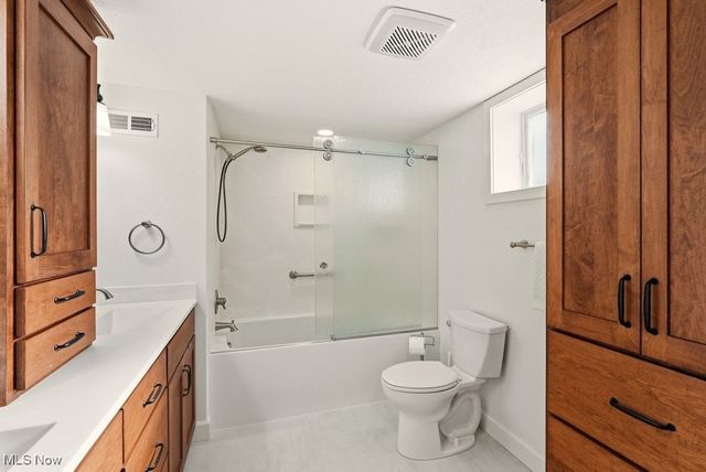 1430 Magnolia Road SW, Dellroy, OH 44620