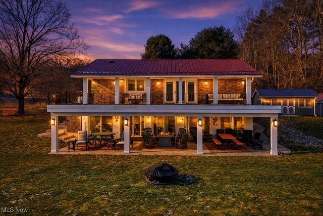 1430 Magnolia Road SW, Dellroy, OH 44620