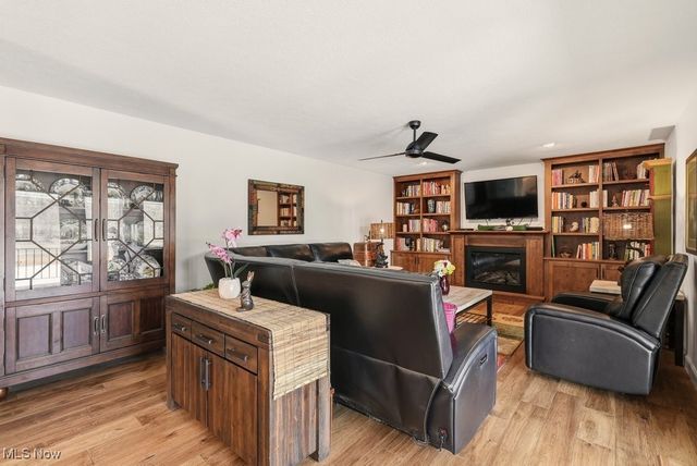 1430 Magnolia Road SW, Dellroy, OH 44620