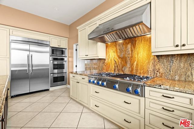 1915 Carla, Beverly Hills, CA 90210