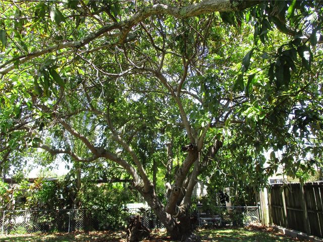19311 Gulfstream Road, Cutler Bay, FL 33157