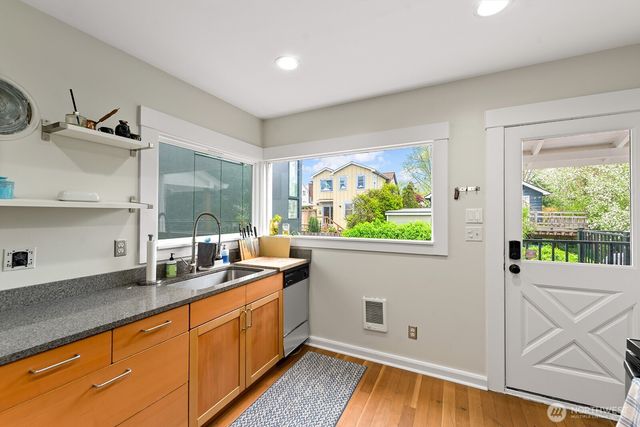 836 NW Market Street, Seattle, WA 98107