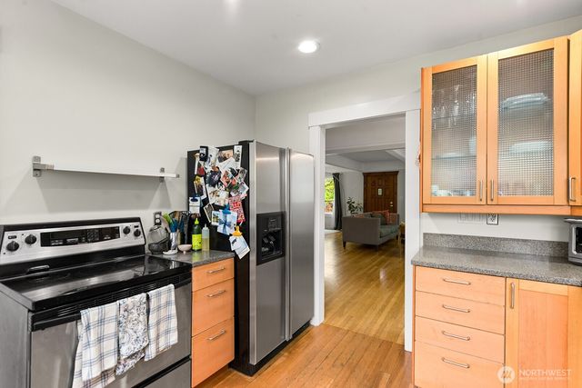 836 NW Market Street, Seattle, WA 98107