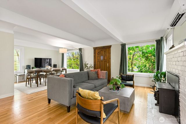 836 NW Market Street, Seattle, WA 98107