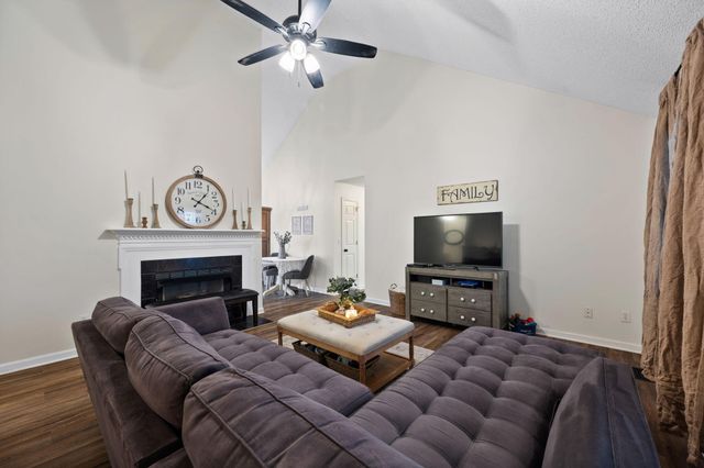 1510 Ribbonwood Drive, Soddy Daisy, TN 37379