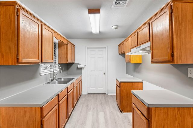 9616 Pvt Huisache Ranch, Sinton, TX 78387