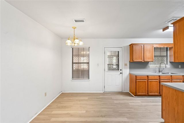 9616 Pvt Huisache Ranch, Sinton, TX 78387