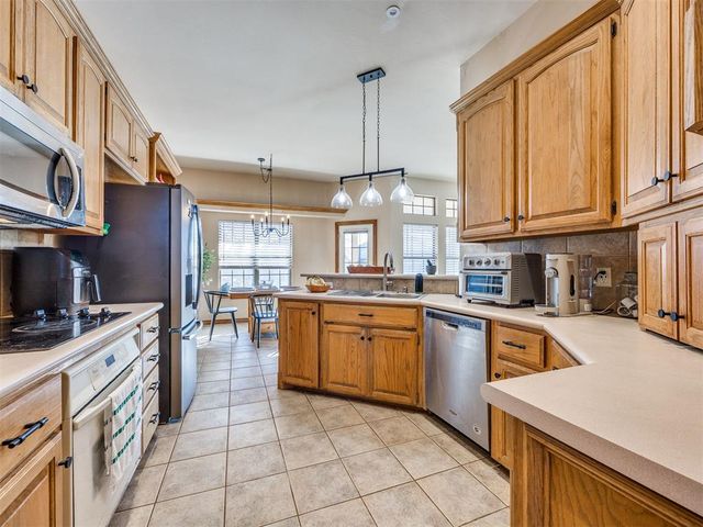 2512 Tifton Court, Edmond, OK 73012