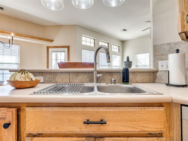 2512 Tifton Court, Edmond, OK 73012