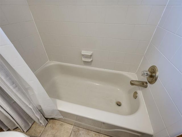 2512 Tifton Court, Edmond, OK 73012