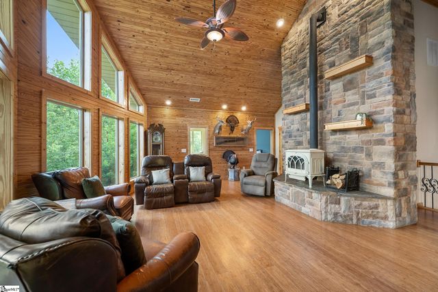 4251 Highway 11, Pickens, SC 29671