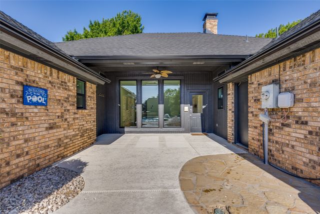 3204 Channing Lane, Bedford, TX 76021
