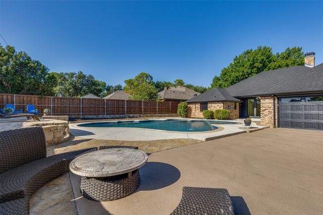 3204 Channing Lane, Bedford, TX 76021
