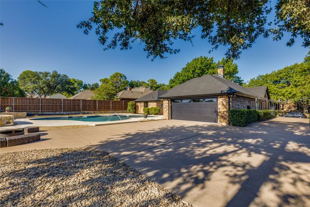 3204 Channing Lane, Bedford, TX 76021