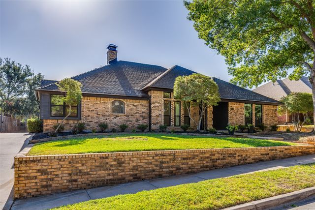 3204 Channing Lane, Bedford, TX 76021