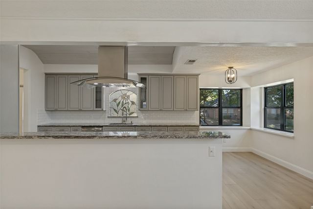 3204 Channing Lane, Bedford, TX 76021