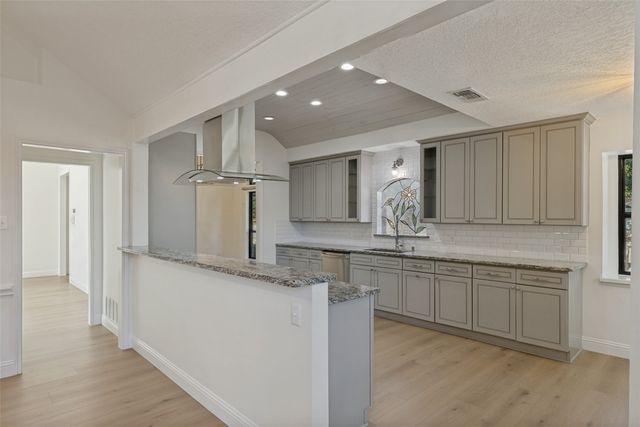 3204 Channing Lane, Bedford, TX 76021