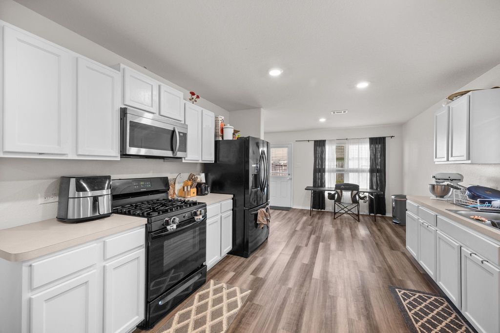 10410 Winter Orchid Way, Houston, TX 77016