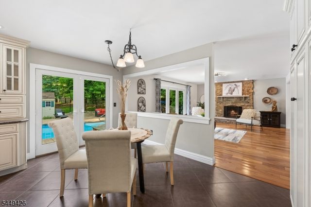 1 Layton Ct, Hillsborough Twp., NJ 08844