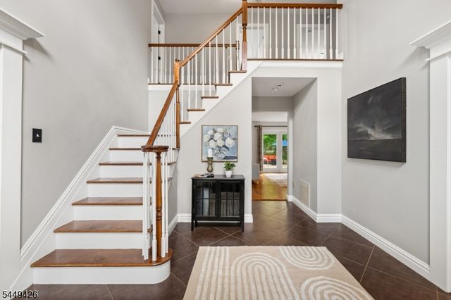 1 Layton Ct, Hillsborough Twp., NJ 08844