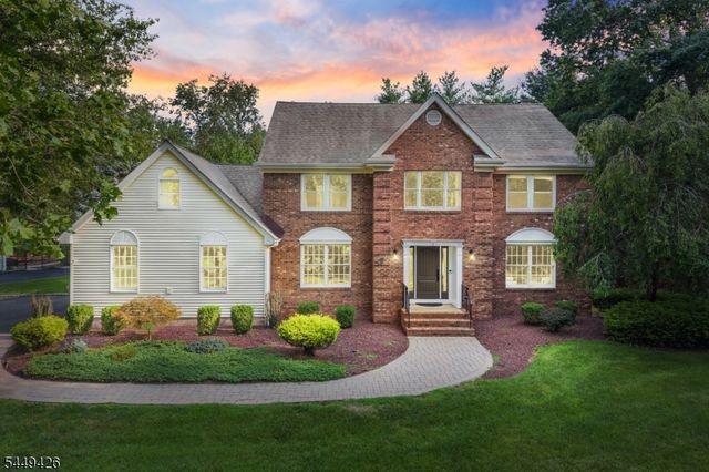 1 Layton Ct, Hillsborough Twp., NJ 08844