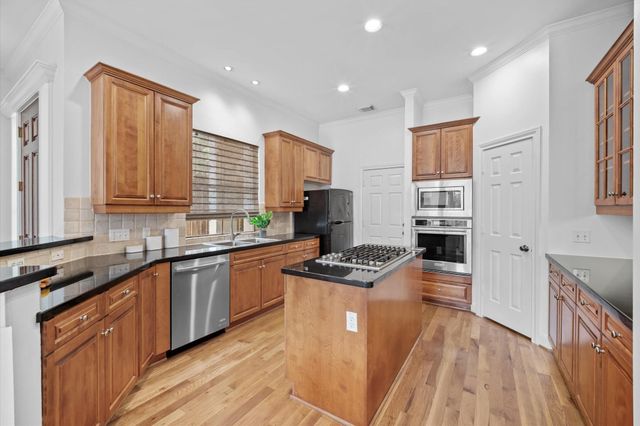 2417 Park Street, Houston, TX 77019