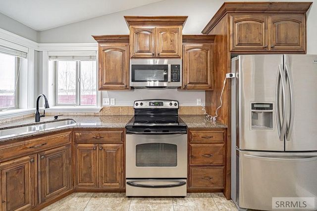 2185 Lawrence Lane, Blackfoot, ID 83221