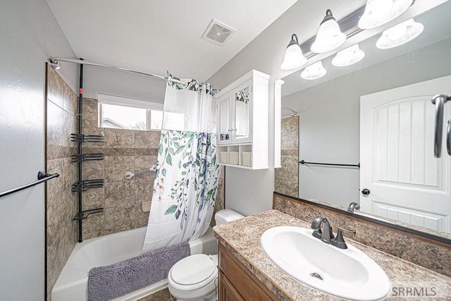 2185 Lawrence Lane, Blackfoot, ID 83221