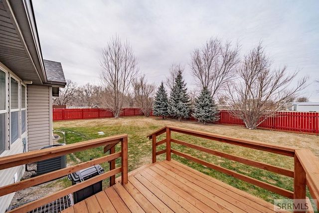 2185 Lawrence Lane, Blackfoot, ID 83221