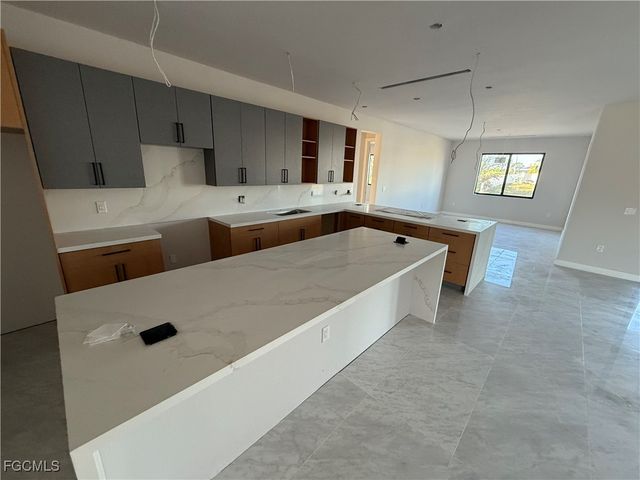 2116 SW 15th AVE, Cape Coral, FL 33991