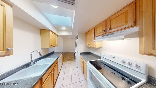 455 W Kelso St Apt 232, Tucson, AZ 85705