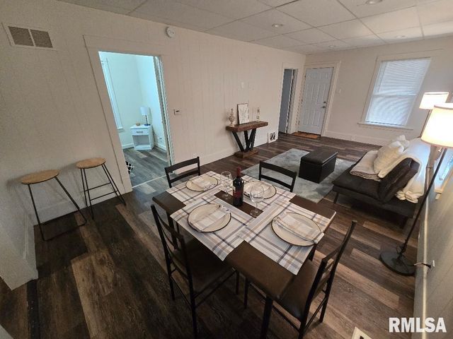 418 19TH Avenue N, Clinton, IA 52732