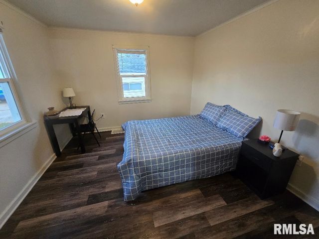 418 19TH Avenue N, Clinton, IA 52732