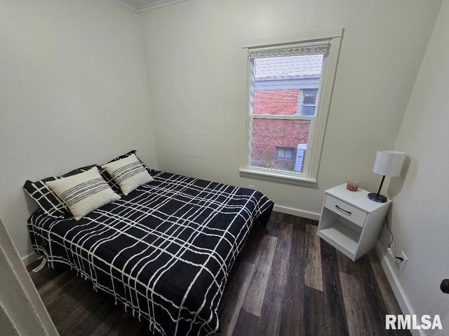 418 19TH Avenue N, Clinton, IA 52732