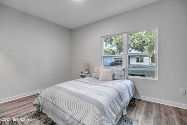 34 DELMONTE Street, Baldwin, FL 32234