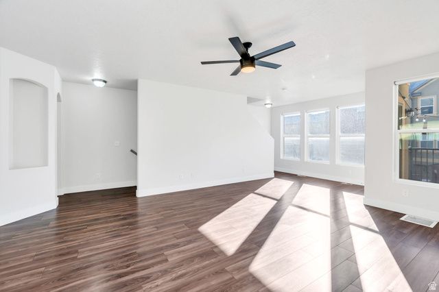 678 E MORAY HILL CT, Draper, UT 84020