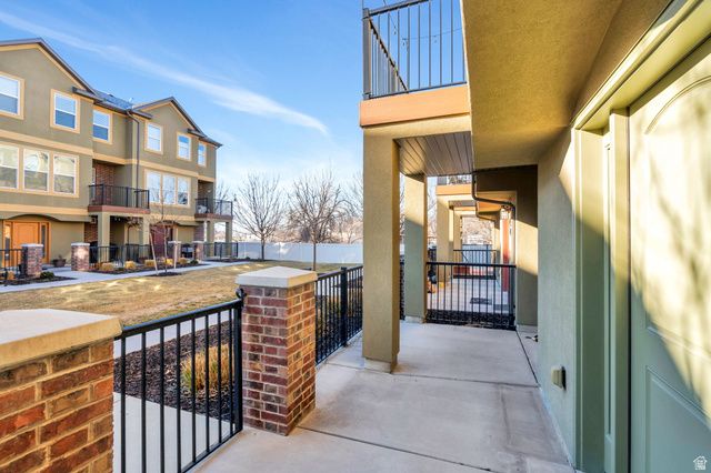 678 E MORAY HILL CT, Draper, UT 84020