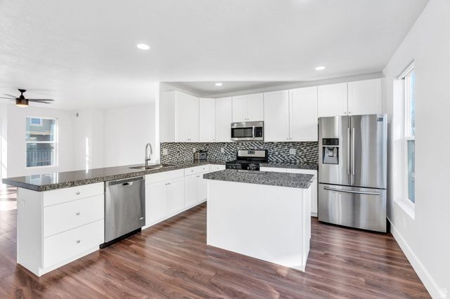 678 E MORAY HILL CT, Draper, UT 84020