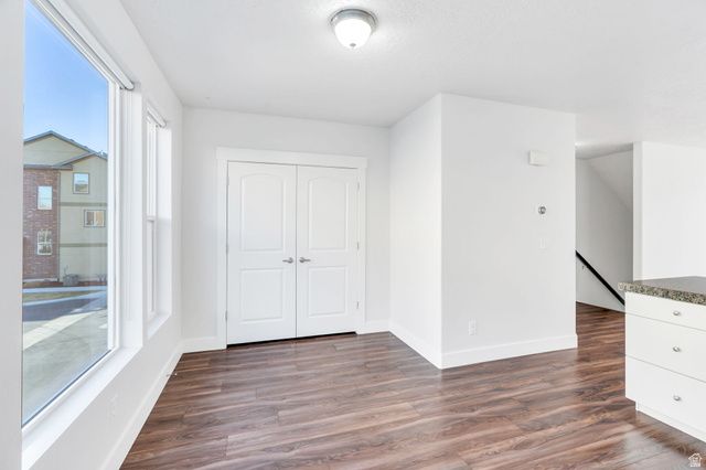 678 E MORAY HILL CT, Draper, UT 84020