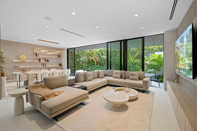 4534 Sheridan Avenue, Miami Beach, FL 33140