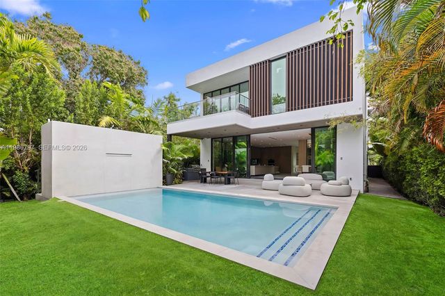 4534 Sheridan Avenue, Miami Beach, FL 33140